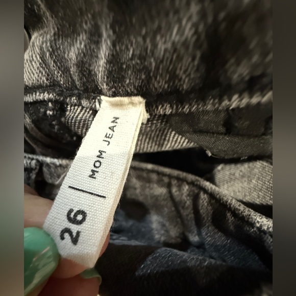 PAC SUN 2 Pairs Jeans - Size 26 - Faded‎ Black Mom & High Rise Straight Jeans - Picture 6 of 12